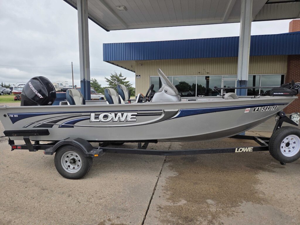 2008 LOWE FM165